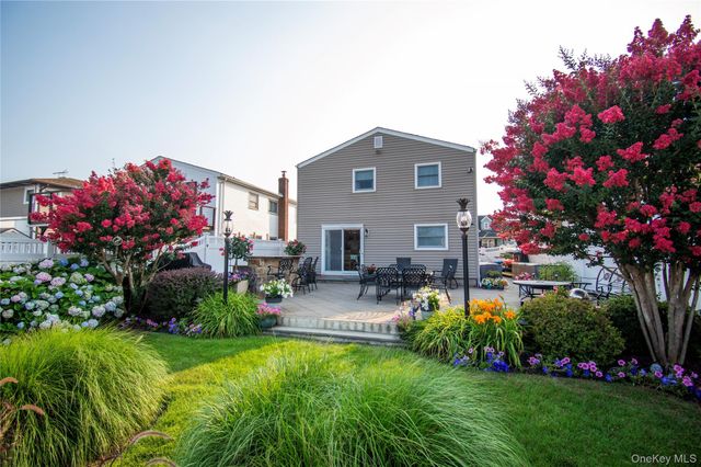3345 Parkway Drive, Baldwin, NY 11510