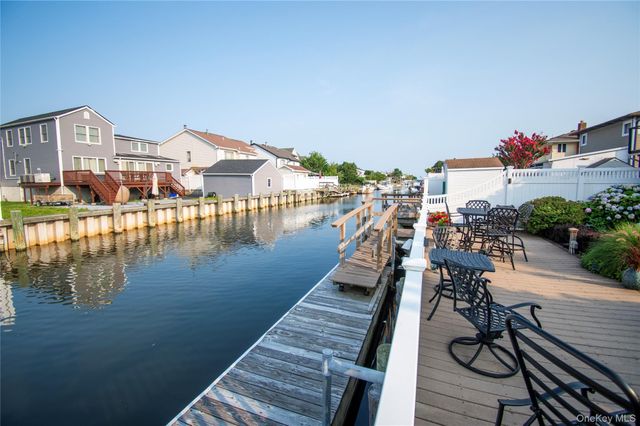 3345 Parkway Drive, Baldwin, NY 11510