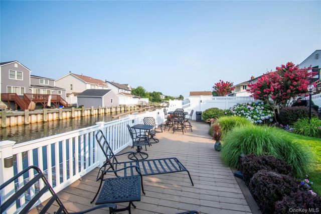 3345 Parkway Drive, Baldwin, NY 11510