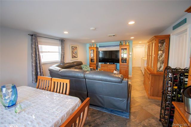 3345 Parkway Drive, Baldwin, NY 11510