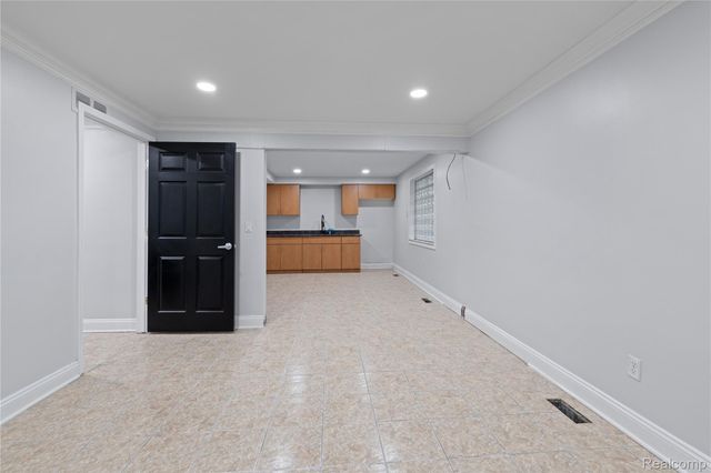 2020 DIXIE, Waterford Charter Township, MI 48328