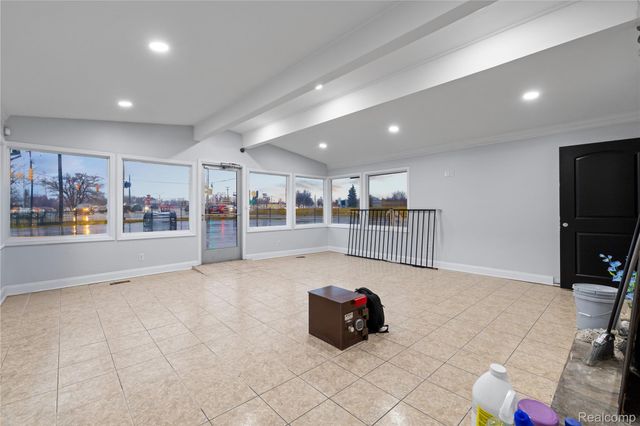 2020 DIXIE, Waterford Charter Township, MI 48328