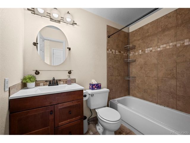 8823 Cloverleaf Cir, Parker, CO 80134