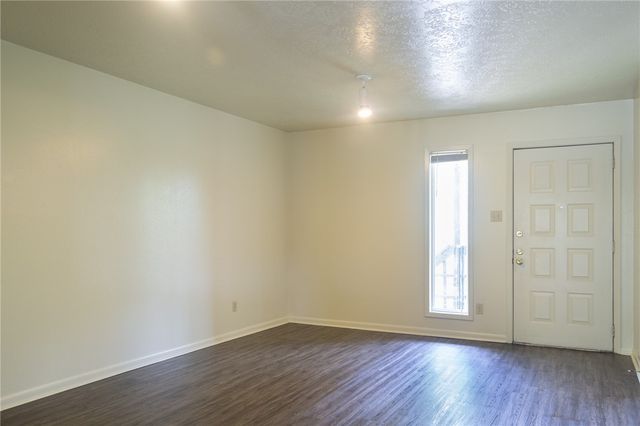 712 Wellesley Court C, College Station, TX 77840