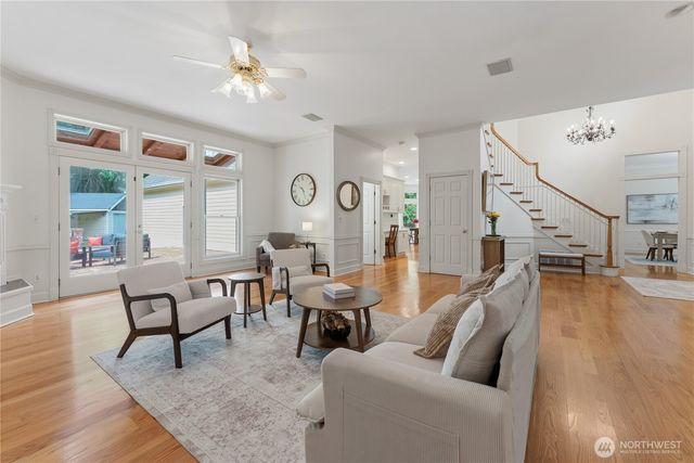 22132 NE 114th Street, Redmond, WA 98053