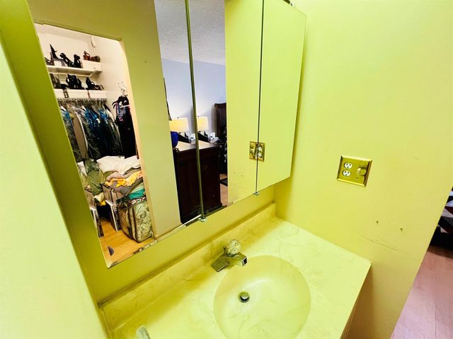 3821 Environ Boulevard 203, Lauderhill, FL 33319