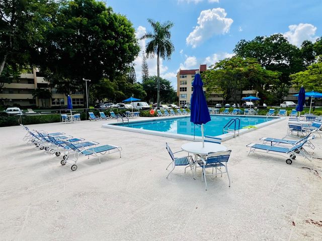 3821 Environ Boulevard 203, Lauderhill, FL 33319