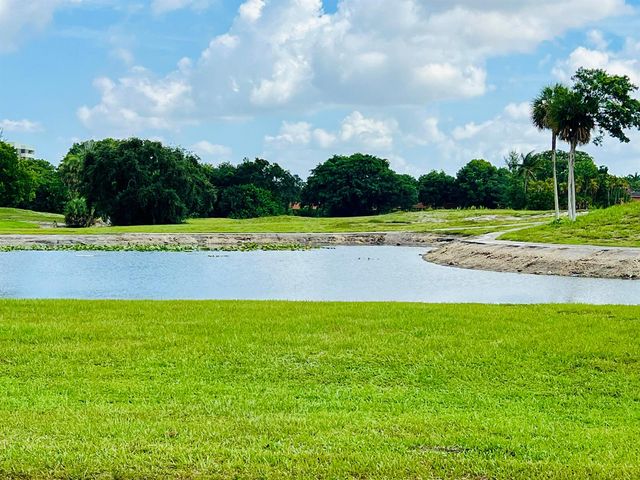 3821 Environ Boulevard 203, Lauderhill, FL 33319