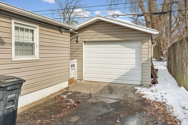 1008 Hedgewood Drive, Lafayette, IN 47904