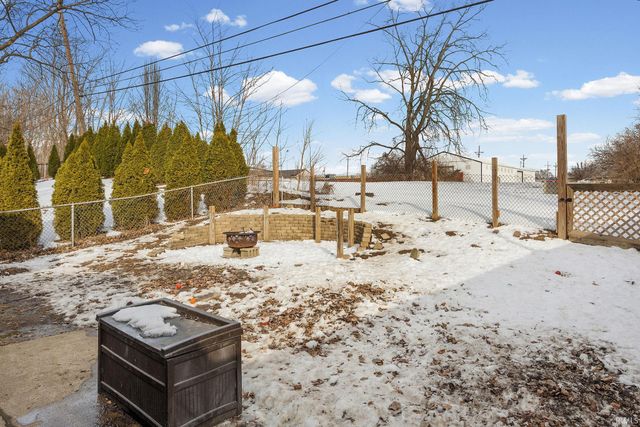 1008 Hedgewood Drive, Lafayette, IN 47904