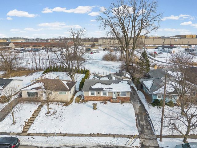 1008 Hedgewood Drive, Lafayette, IN 47904