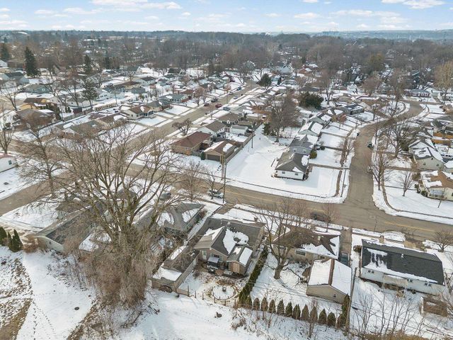 1008 Hedgewood Drive, Lafayette, IN 47904