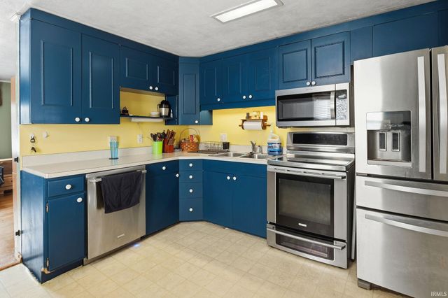 1008 Hedgewood Drive, Lafayette, IN 47904