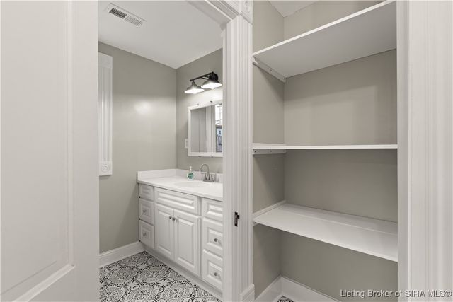 427 E Chestnut Street, Corydon, IN 47112