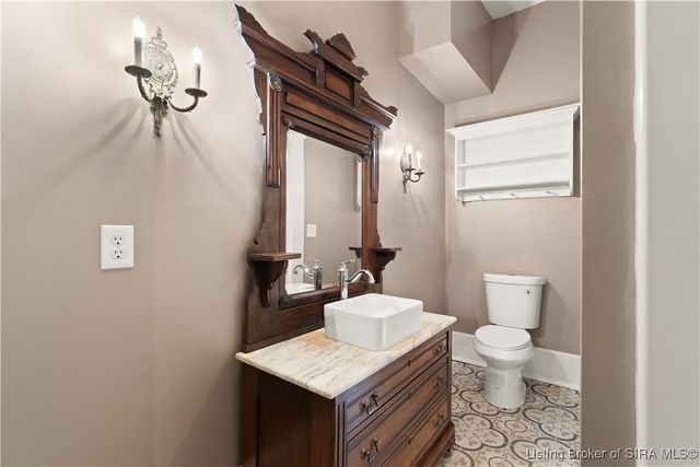 427 E Chestnut Street, Corydon, IN 47112