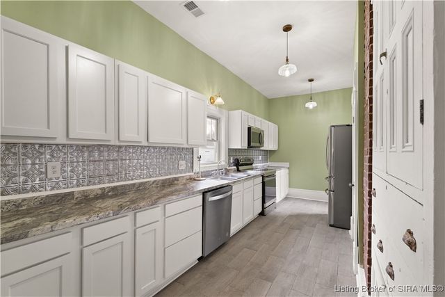 427 E Chestnut Street, Corydon, IN 47112