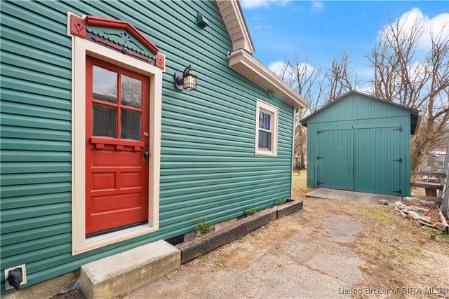 427 E Chestnut Street, Corydon, IN 47112