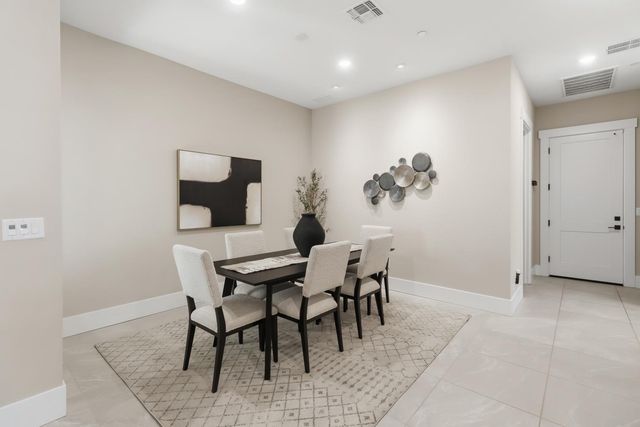 2042 Ritchie St, Folsom, CA 95630