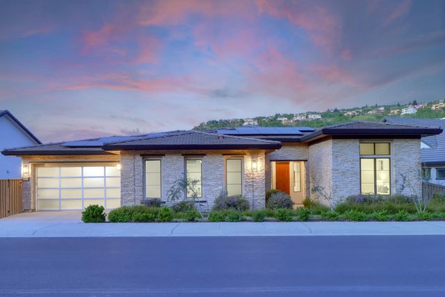 2042 Ritchie St, Folsom, CA 95630