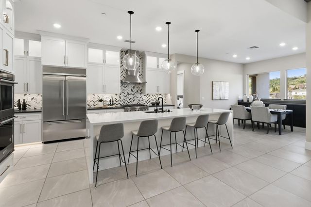 2042 Ritchie St, Folsom, CA 95630