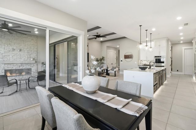 2042 Ritchie St, Folsom, CA 95630