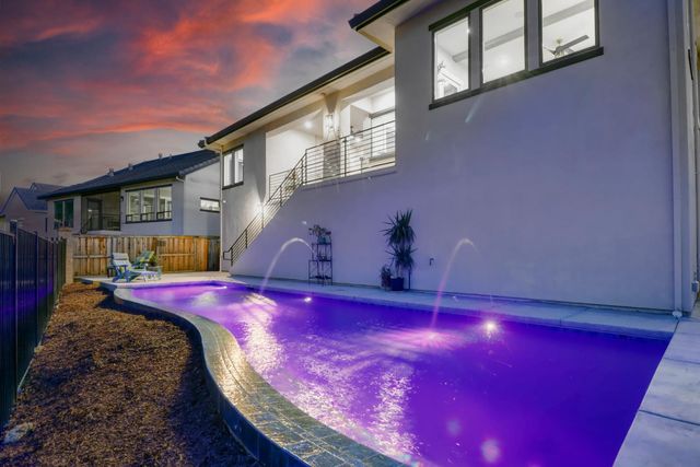 2042 Ritchie St, Folsom, CA 95630