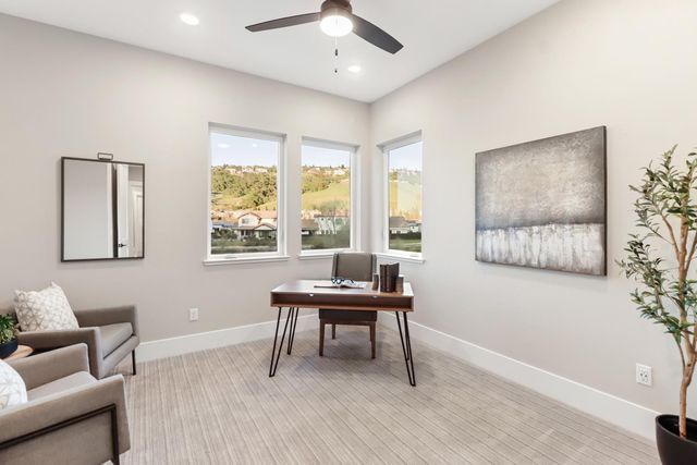 2042 Ritchie St, Folsom, CA 95630