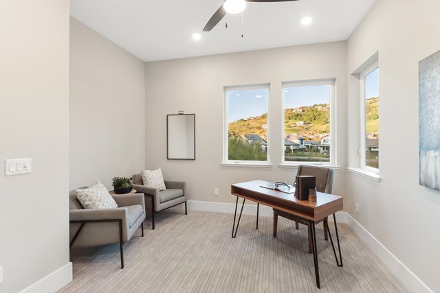 2042 Ritchie St, Folsom, CA 95630