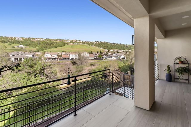 2042 Ritchie St, Folsom, CA 95630