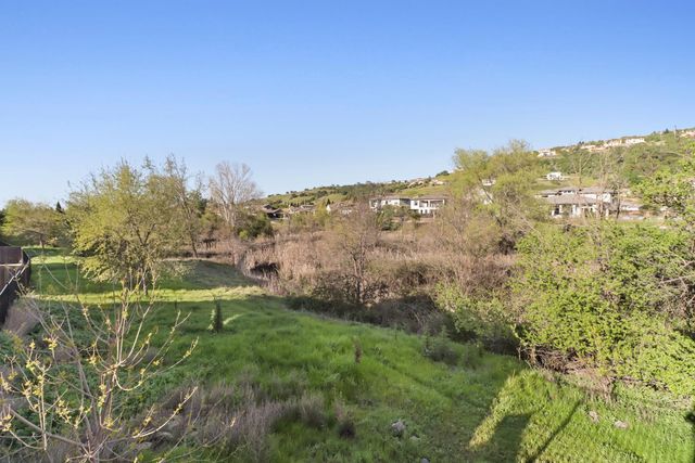 2042 Ritchie St, Folsom, CA 95630