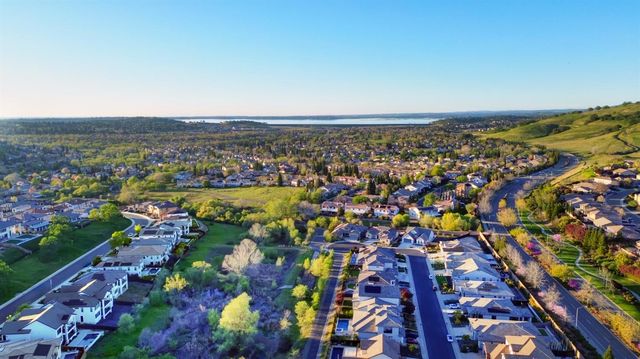 2042 Ritchie St, Folsom, CA 95630