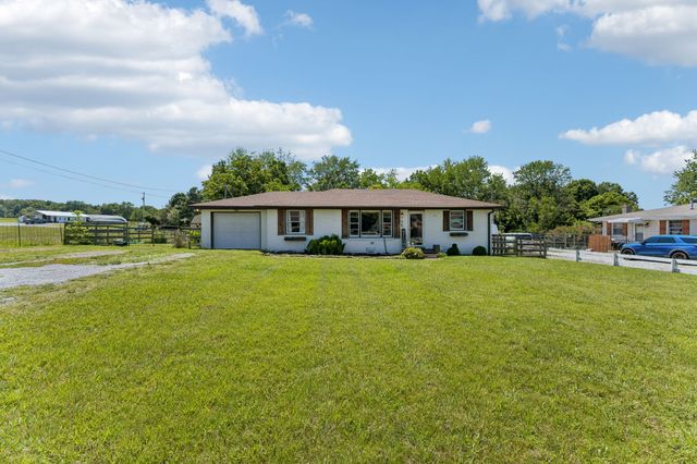 3103 Bearwallow Rd, Ashland City, TN 37015