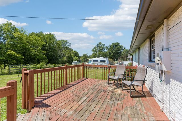 3103 Bearwallow Rd, Ashland City, TN 37015