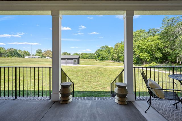 796 Deberry Rd, Morrison, TN 37357