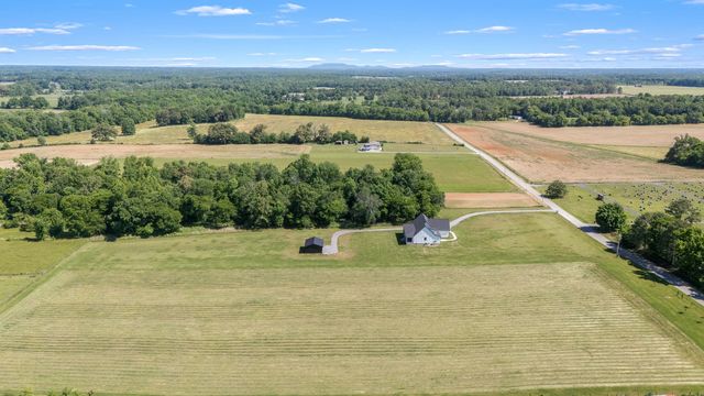 796 Deberry Rd, Morrison, TN 37357