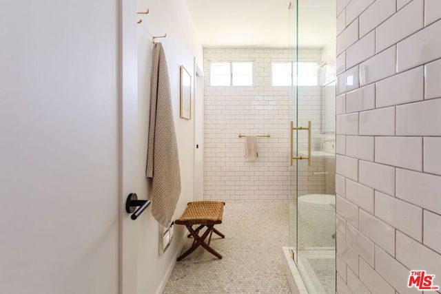 10879 Hillhaven Avenue, Tujunga, CA 91042