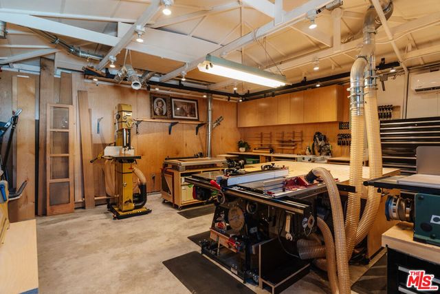 10879 Hillhaven Avenue, Tujunga, CA 91042