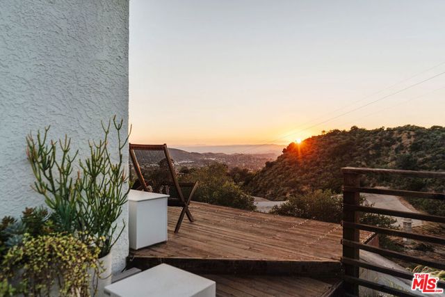 10879 Hillhaven Avenue, Tujunga, CA 91042