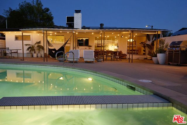 10879 Hillhaven Avenue, Tujunga, CA 91042