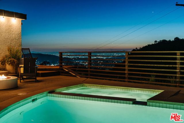 10879 Hillhaven Avenue, Tujunga, CA 91042