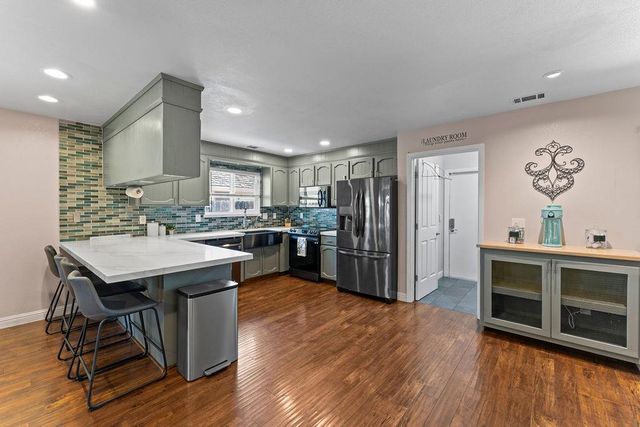 8841 Brattle Pl, Stockton, CA 95209