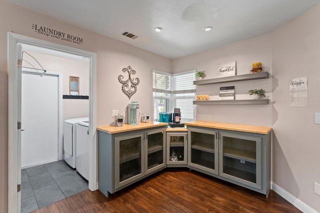 8841 Brattle Pl, Stockton, CA 95209