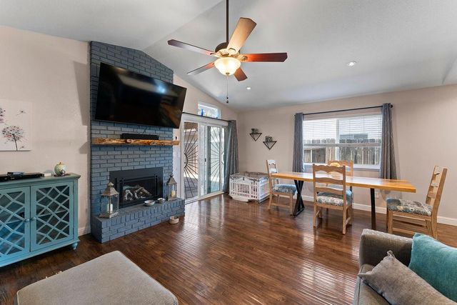 8841 Brattle Pl, Stockton, CA 95209