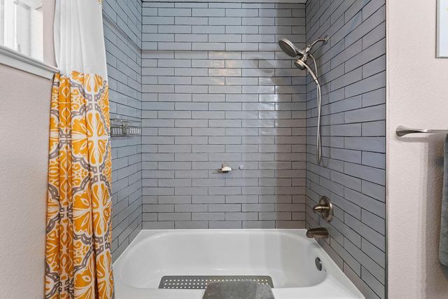 8841 Brattle Pl, Stockton, CA 95209