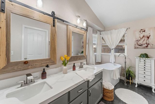 8841 Brattle Pl, Stockton, CA 95209