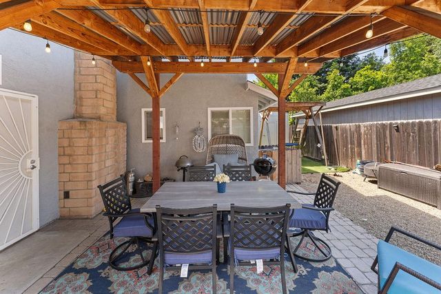 8841 Brattle Pl, Stockton, CA 95209