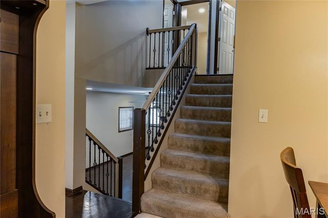 2241 Graystone Drive, St Charles, MO 63303