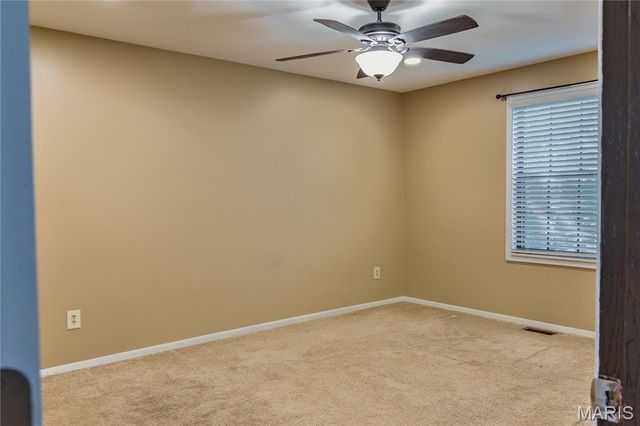 2241 Graystone Drive, St Charles, MO 63303