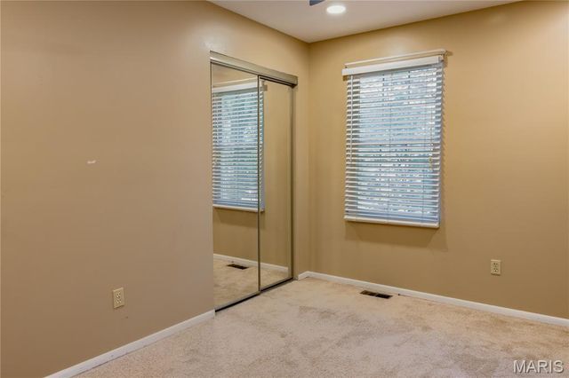 2241 Graystone Drive, St Charles, MO 63303