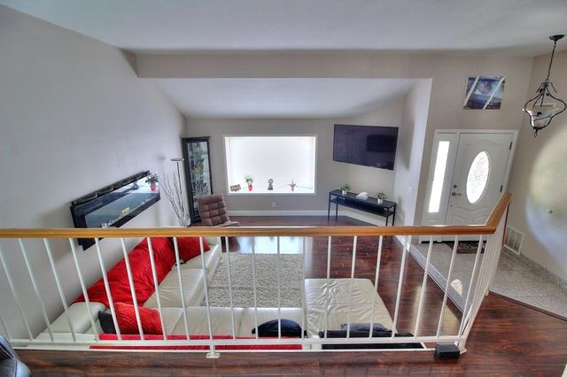 1518 Glenwood Ct, Escalon, CA 95320